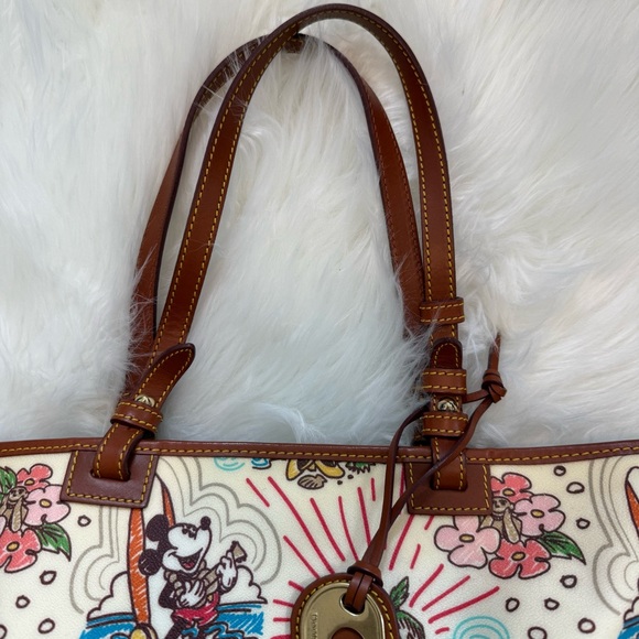 Disney Dooney & Bourke Aulani Exclusive Sketch Tote - Picture 4 of 12